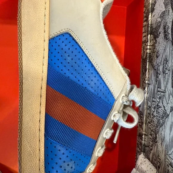 Gucci Blue and Orange Sneakers vintage look in great shape!! - Picture 4 of 9